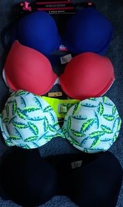 Brand new Joe Boxer 20 hour bras 38C
